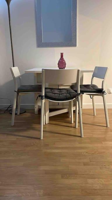 Magnifique Duplex 45 M2 Aux Portes De Paris Metro Barbara A 30Mn Expo Porte De Versailles モンルージュ エクステリア 写真