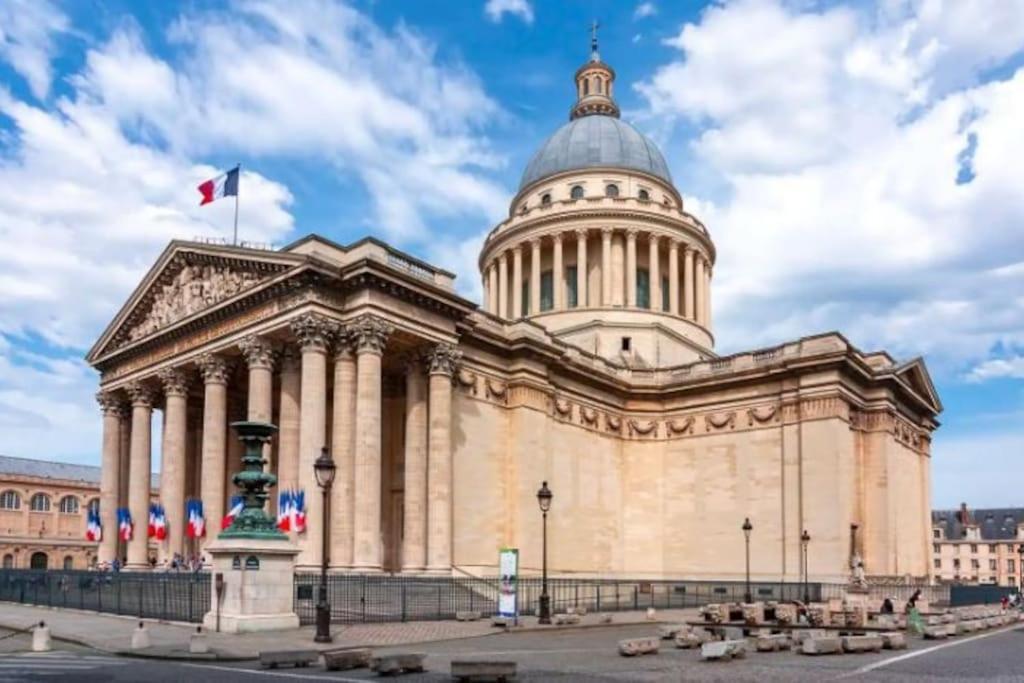 Magnifique Duplex 45 M2 Aux Portes De Paris Metro Barbara A 30Mn Expo Porte De Versailles モンルージュ エクステリア 写真